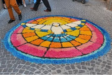 Infiorata in Piazza Castello - Agliè